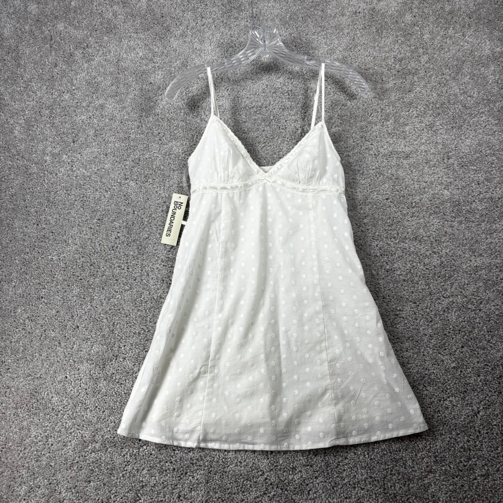 No Boundaries Winter White Eyelet Lace Mini Dress XS 0-2 A-Line NWT (READ)